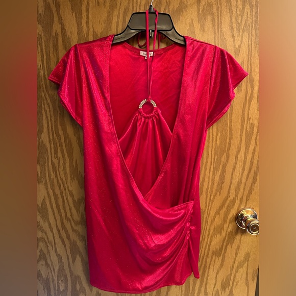 Studio Y Top - Picture 1 of 4